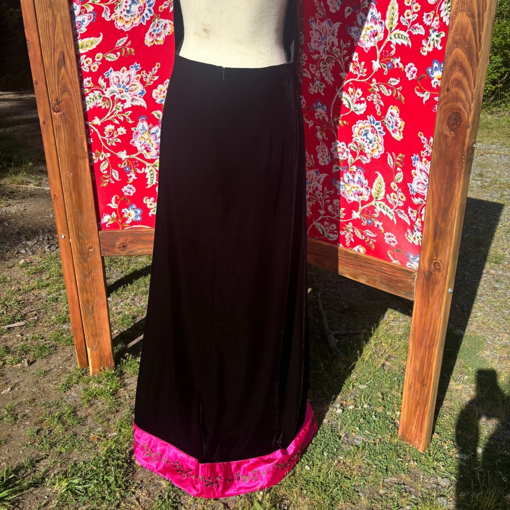 VTG 90s Whimsigoth Black Velvet Magenta Satin Rose Embroidered Maxi Dress Size L - Picture 5 of 16